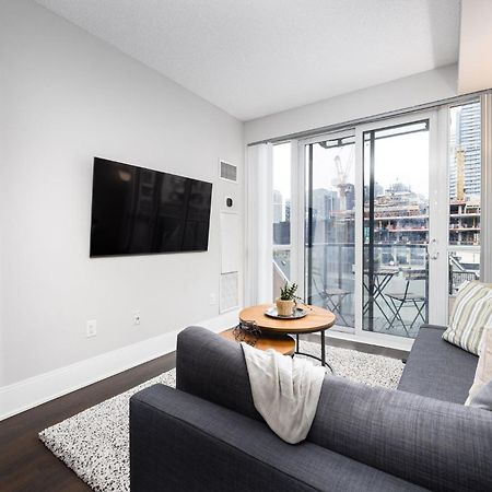 Dwtn Condo Near Cn Tower! W/ Free Parking Toronto Ngoại thất bức ảnh