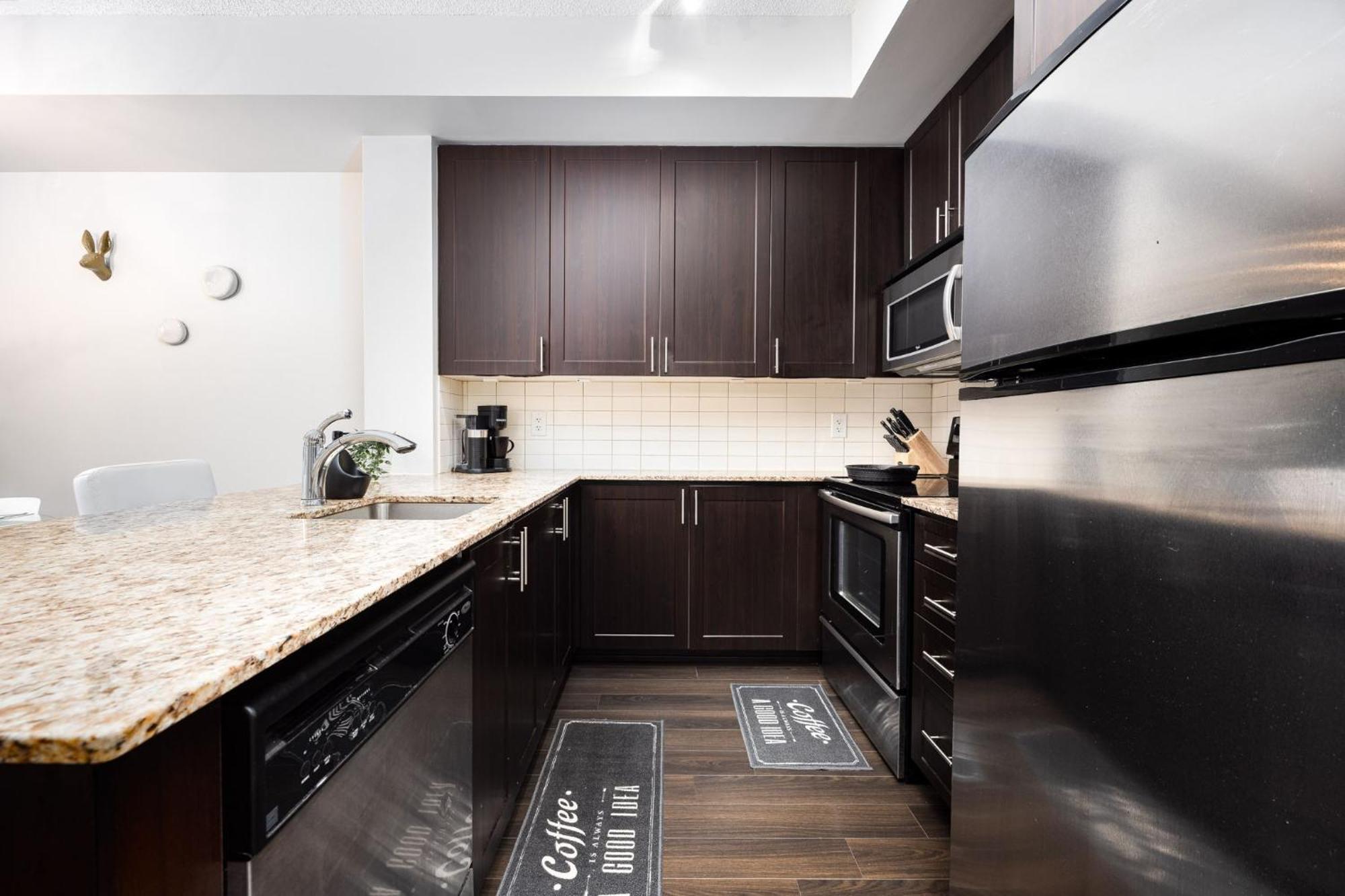 Dwtn Condo Near Cn Tower! W/ Free Parking Toronto Ngoại thất bức ảnh